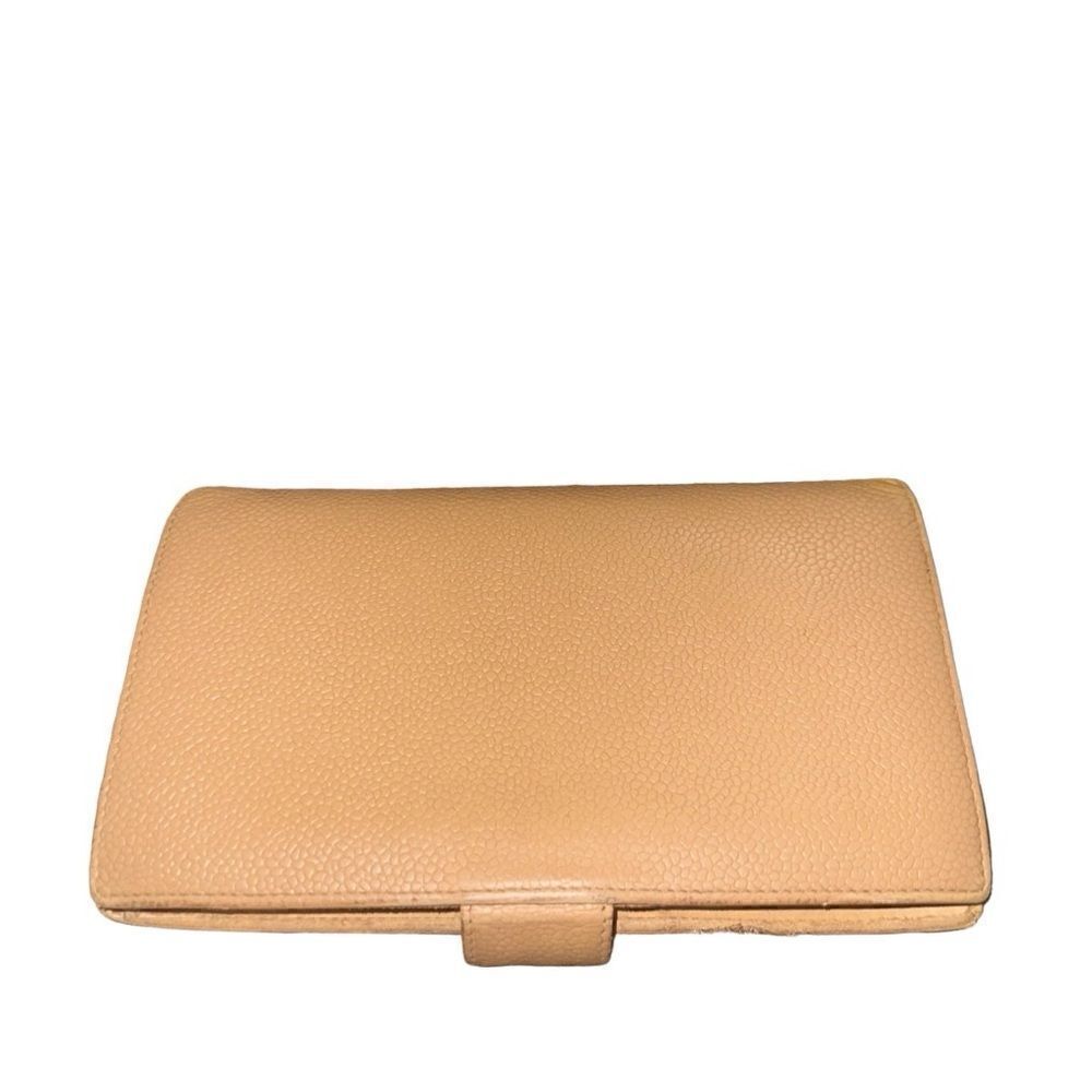 CHANEL Beige Leather CC Snap Clutch - Picture 6 of 15